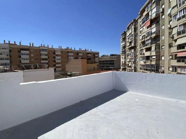 Room in shared apartment in Málaga