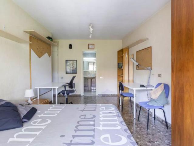 Room in shared apartment in Murcia