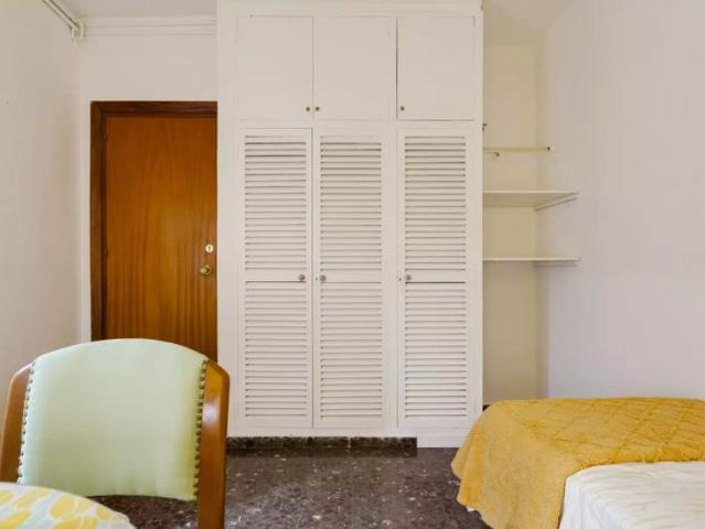 Room in shared apartment in Murcia
