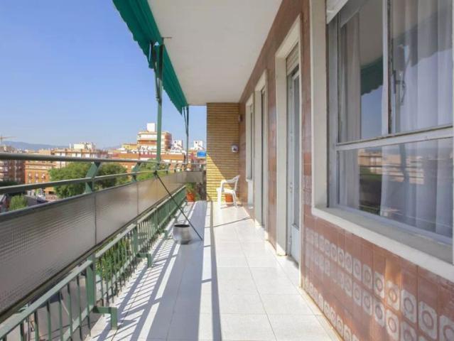 Room in shared apartment in Murcia