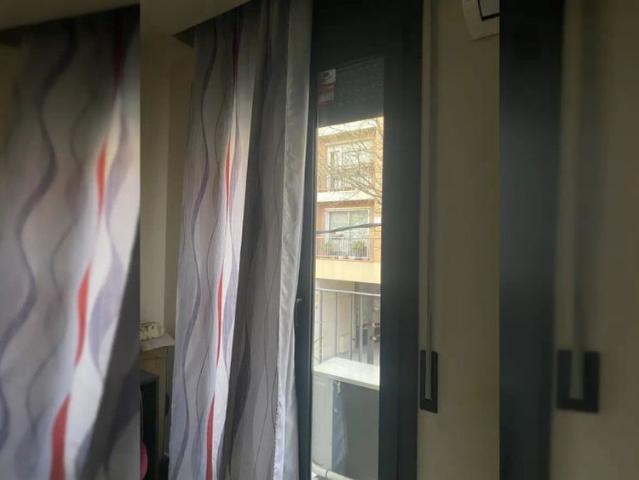 Room in shared apartment in Sabadell