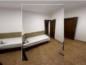 Room in shared apartment in Sevilla