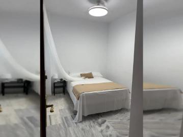 Room in shared apartment in Sevilla