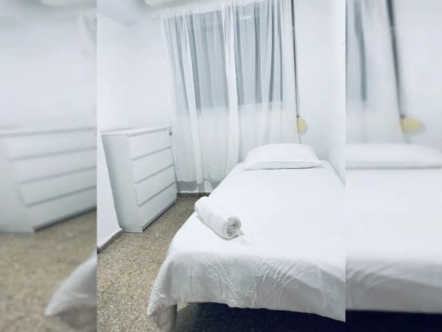 Room in shared apartment in València