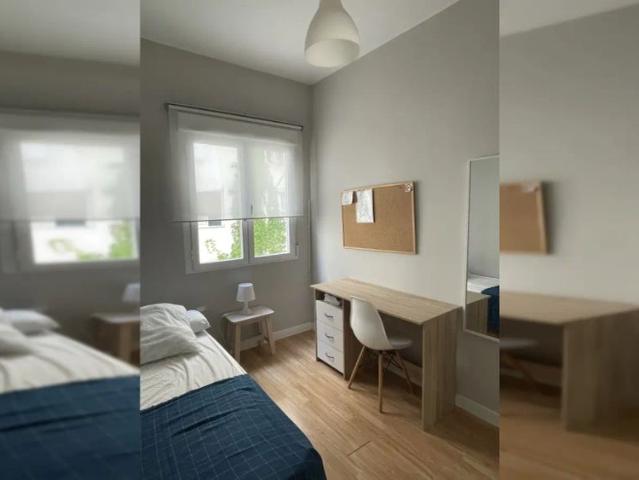 Room in shared apartment in Zaragoza