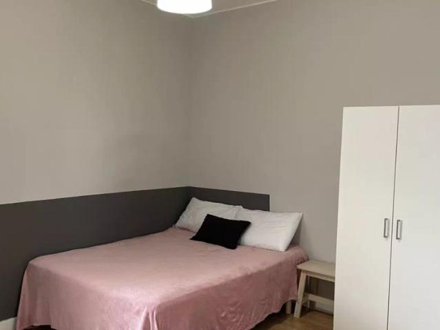 Room in shared apartment in Zaragoza