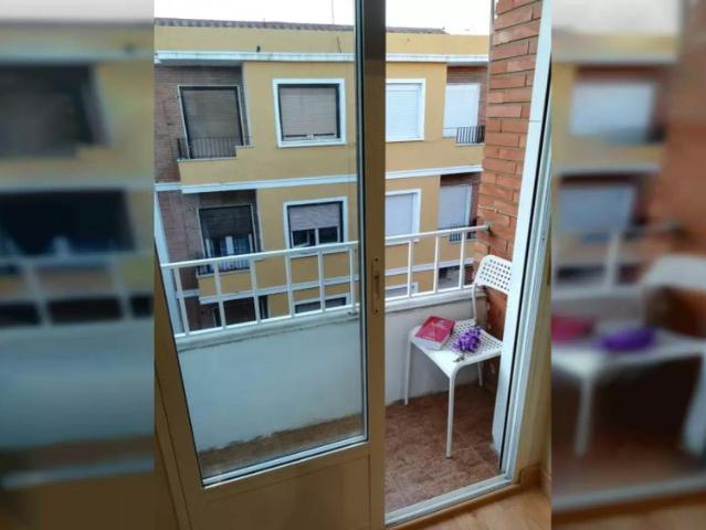 Room in shared apartment in Zaragoza