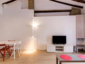 Room in shared apartment in Zaragoza