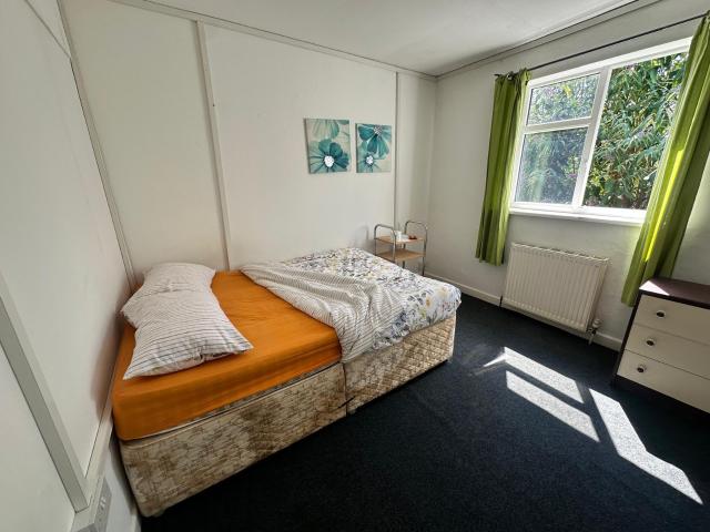 Studio in Walsall WS1 2QG