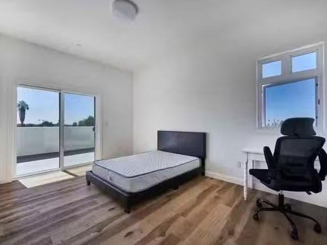 Room in 3 Bedroom 2 Bathroom