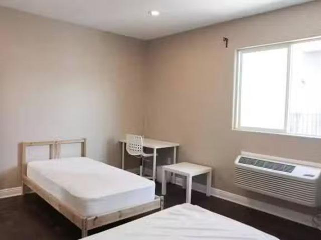 Room in 3 Bedroom 3 Bathroom