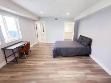 Room in 4 Bedroom 5 Bathroom