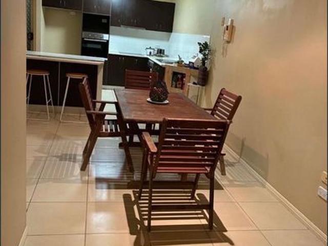 Room single from $300 $320 per week/ with ensuite $379 in Upper Coomera