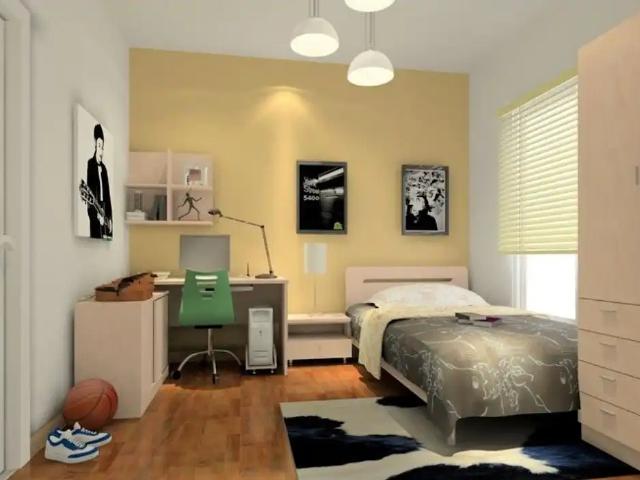 Room share in newly renovated house at University area 600 Meters to LRT