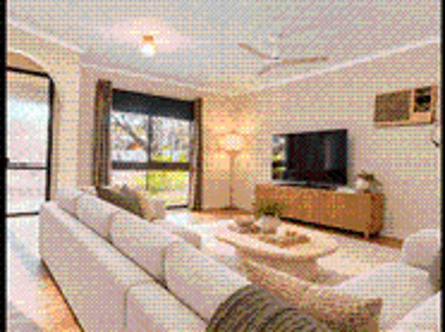 Room to Move in a Super Convenient Location!