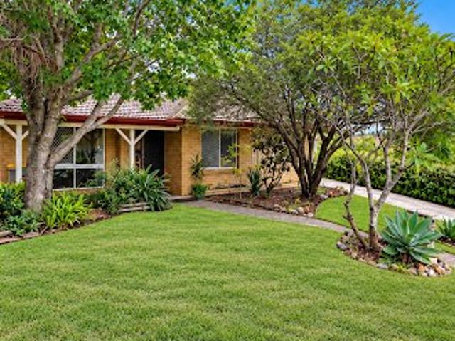 Room to Move in a Super Convenient Location!