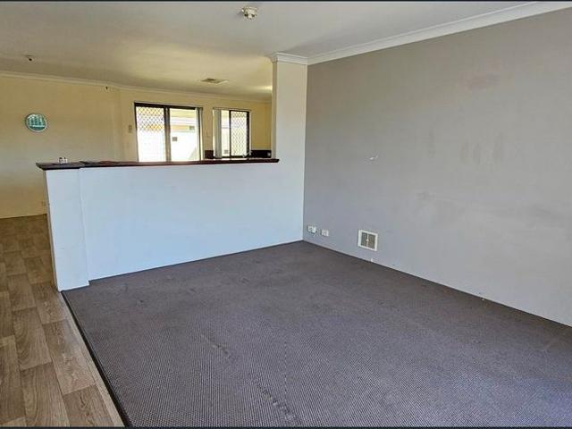 Room to Move in This 4x2x2 *Open 15/10/26 4pm to 4.20pm
