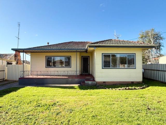ROOM TO MOVE IN THIS LARGE SIZE HOME