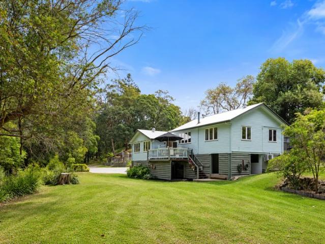 Room to Dream on a Private 2,960sqm in Leafy Bardon