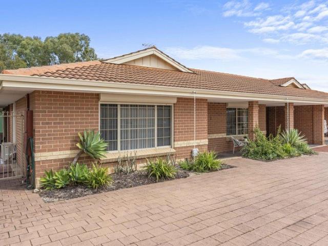ROOM TO LIVE, SPACE TO PARK & NO STRATA FEES