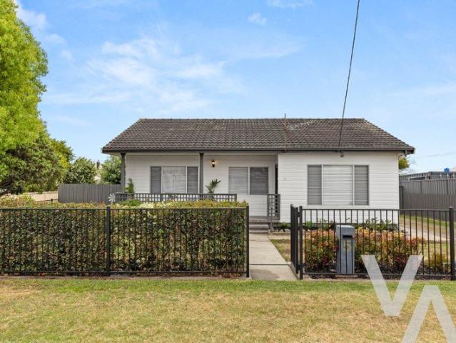 Room to Live, Play and Grow Spacious Family Living on 809m²