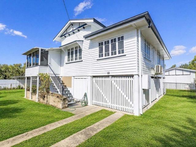 Room to Live, Work & Store Highset Home with Large Shed