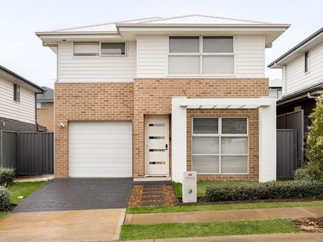 Room to Relax, Space to Entertain & Easy Care Living!
