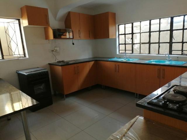 Room To Rent in Hurst Hill, Johannesburg