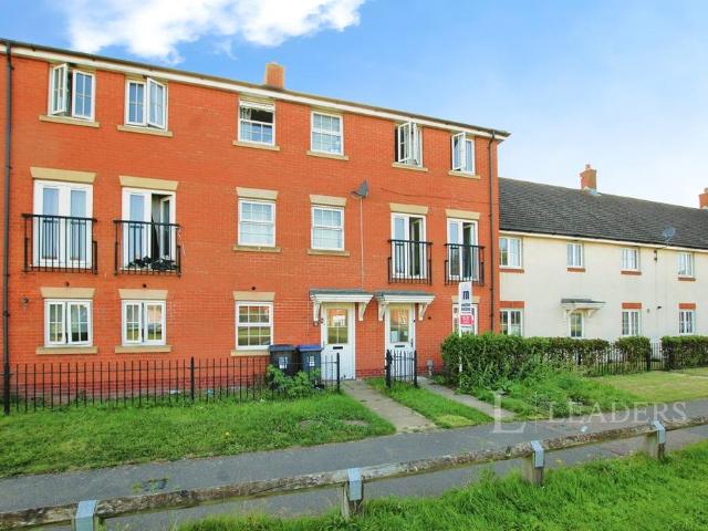 Room 1, 3 Chipmunk Chase, Hatfield. 1 bed house to rent £700 pcm £162 pw