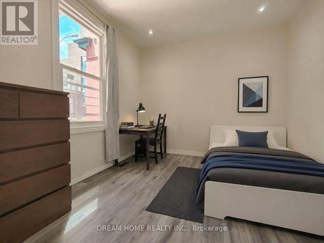 Room#1 29 Glasgow Street, Toronto, ON, M5T 2C1 house for lease | Listing ID C13681 | Royal LePage
