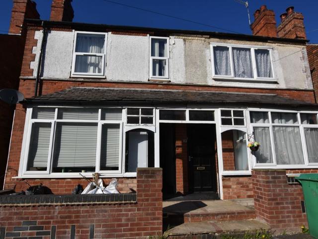 Room 1 32 Percival Road, Nottingham NG5, 1 bed property to rent, £655 pcm | PrimeLocation