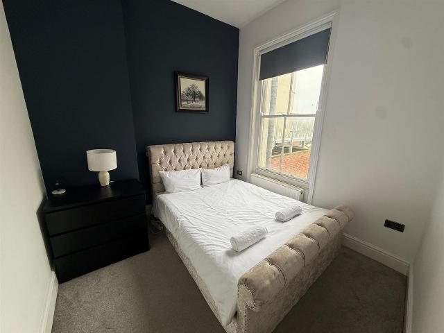 Room 1, 60A Western Road, Brighton BN3, 1 bed maisonette to rent, £800 pcm | PrimeLocation