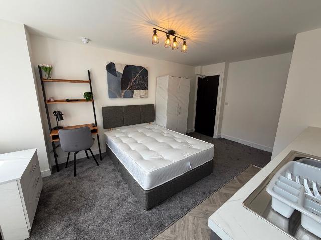 Room 1, Davenport Road DE24, Studio to rent, £750 pcm | PrimeLocation