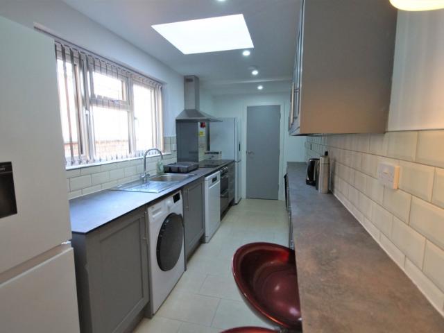 Room 1 of 5, Orwell Road, Coventry, CV1 2BB | Cloud9 Estates
