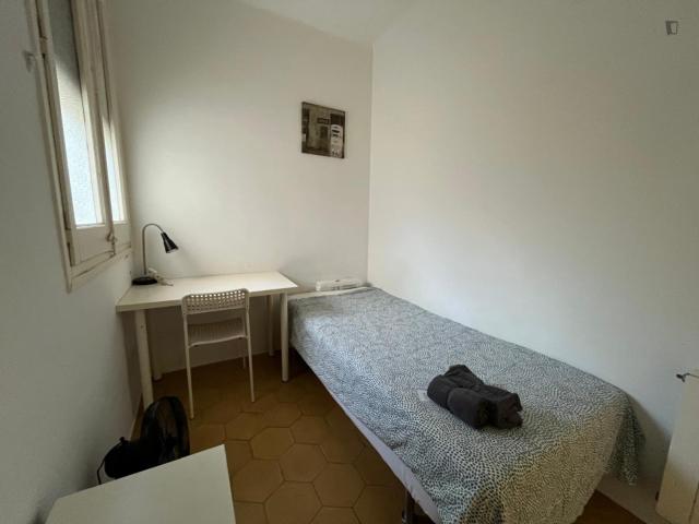 ROOM 1 Nice twin bedroom in L'Antiga Esquerra de l'Eixample