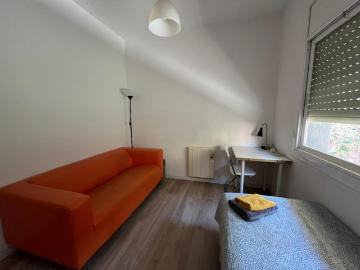 ROOM 1 Single bedroom in a 4 bedroom flat, close to the Fontana metro station1