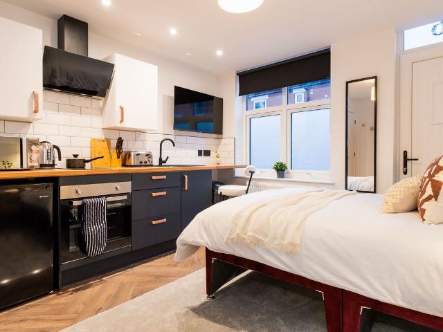 Room 1, Wild Street DE1, Studio to rent, £750 pcm | PrimeLocation