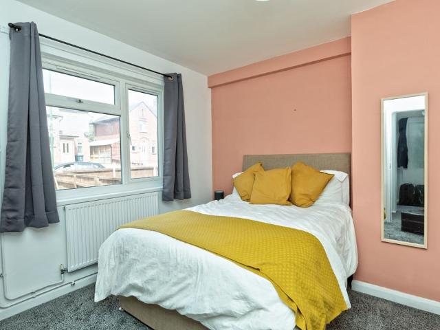 Room 1, Wingfield Close, Shrewsbury, Shropshire SY1, 5 bed property to rent, £575 pcm | PrimeLocation