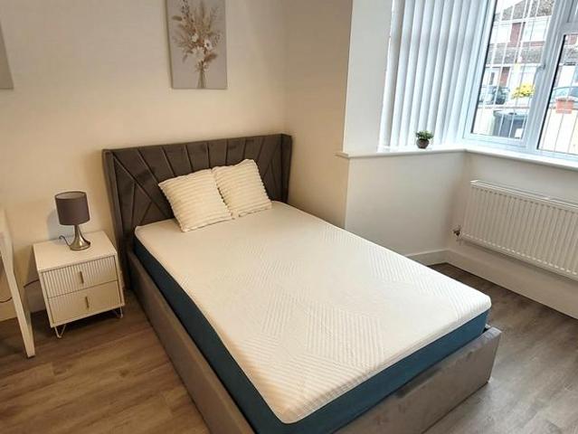 Room 1 Windermere Road, Patchway 1 bed in a house share to rent £875 pcm £202 pw