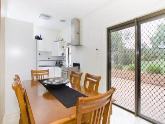 Room 2/46 Second North Avenue Warrawong