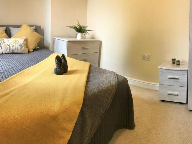 Room 2 @ 23 Samuel Street, Crewe CW1, 4 bed shared accommodation to rent, £440 pcm | PrimeLocation