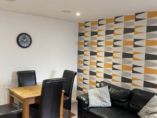 Room 2 @ 27 Lawton Street, Crewe, CW2 6 bed house share to rent £430 pcm £99 pw
