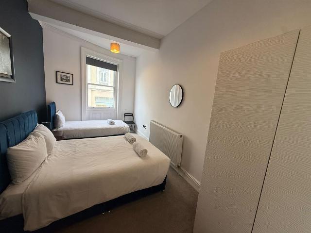 Room 2, 60A Western Road, Brighton BN3, 5 bed shared accommodation to rent, £975 pcm | PrimeLocation
