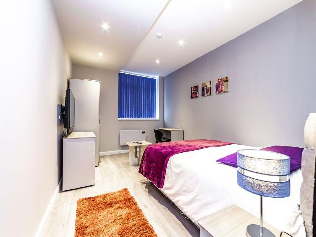 Room 2, Apartment 2, Amicus House WA10, Room to rent, £550 pcm | PrimeLocation