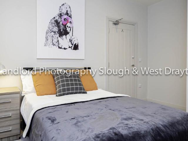 Room 2, Deerbarn Road 1 bed semi detached house to rent £1,025 pcm £237 pw