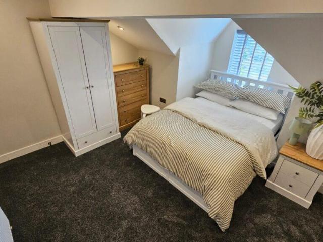 Room 2, Longroyd Terrace, Beeston. 1 bed in a house share to rent £650 pcm £150 pw