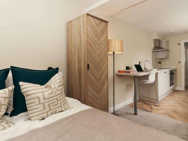 Room 2, Wolfa Street DE22, Studio to rent, £725 pcm | PrimeLocation