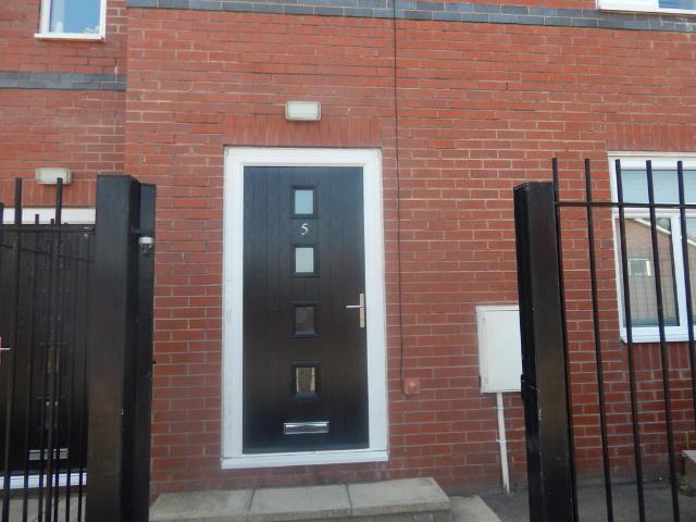 Room 3, 5 St. John Street, Wigan House share to rent £470 pcm £108 pw