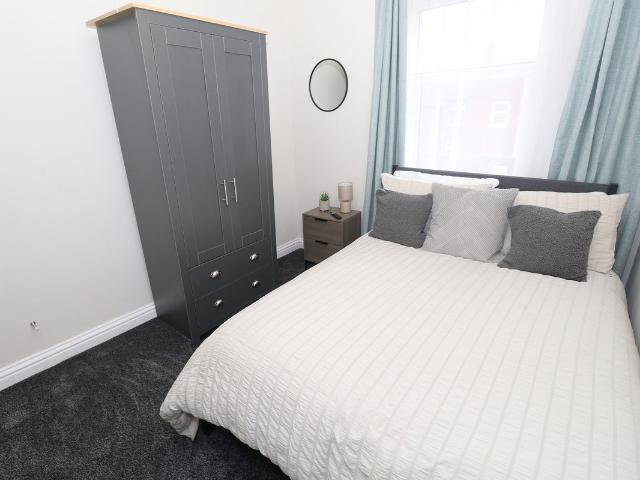 Room 3 @ 91 West Street, Crewe CW1, 4 bed shared accommodation to rent, £500 pcm | PrimeLocation