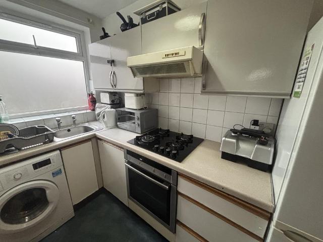 Room 3, 97 Holme Lane, SHEFFIELD, S6 1 bed in a house share to rent £700 pcm £162 pw